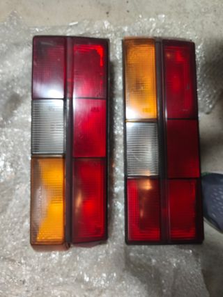 Pilotos traseros Golf MK1