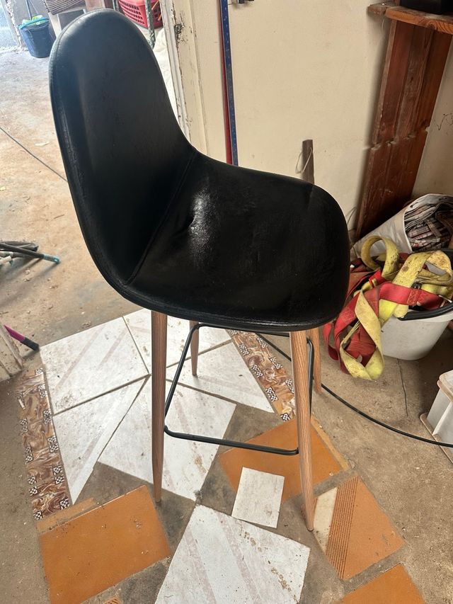 Taburetes negros y marrones - 10 unid.