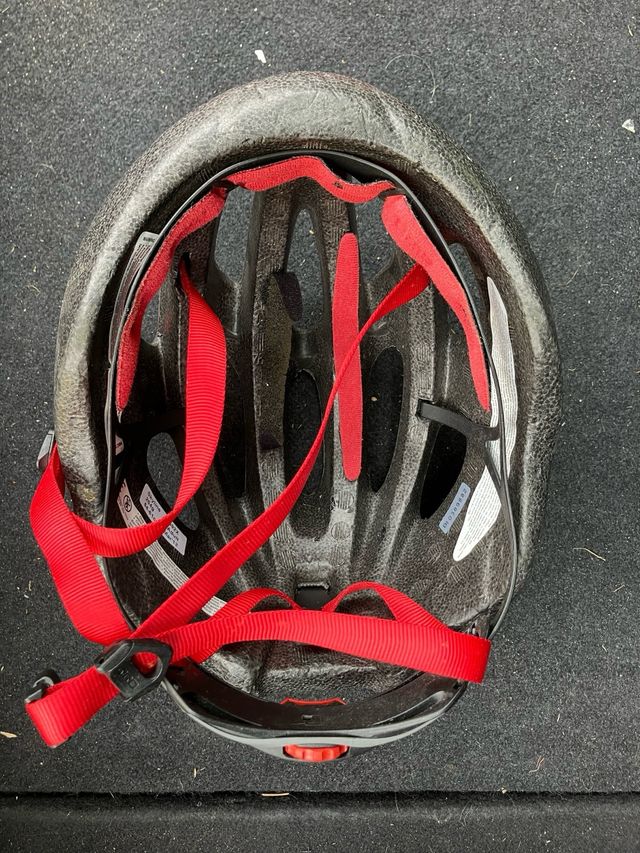 Casco bici Giro Skyline rojo-negro