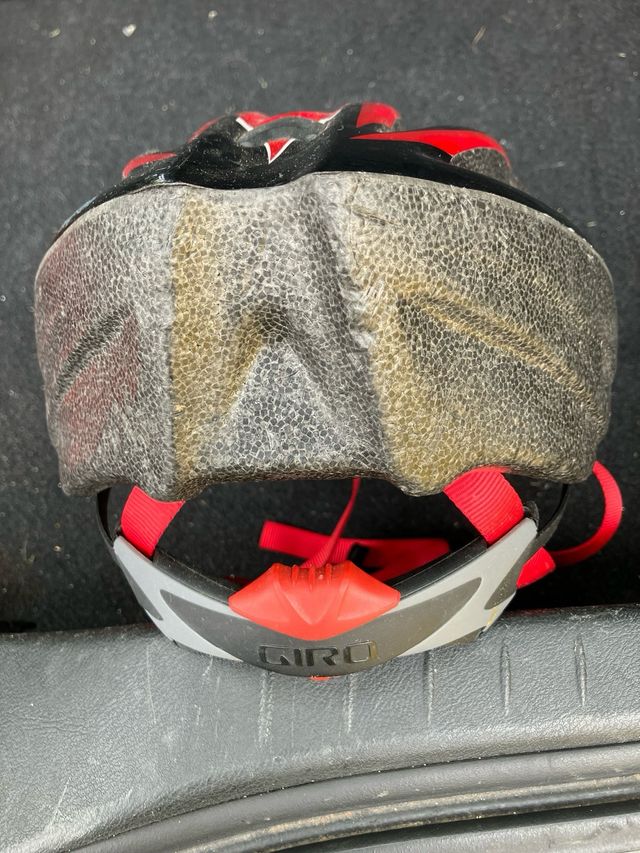 Casco bici Giro Skyline rojo-negro