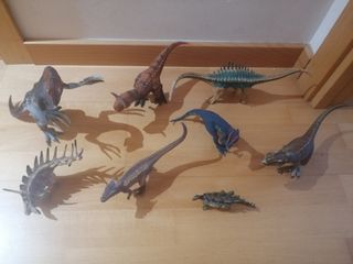 8 Dinosaurios Juguetes