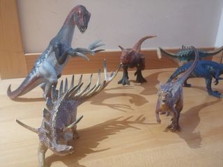 8 Dinosaurios Juguetes