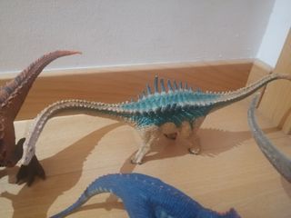 8 Dinosaurios Juguetes