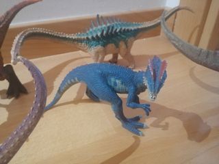 8 Dinosaurios Juguetes