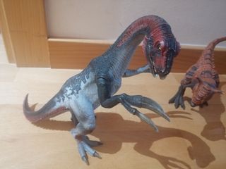 8 Dinosaurios Juguetes