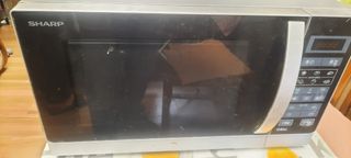 Microondas Sharp R742INW