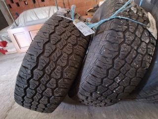 Neumáticos 4x4 - 4 unidades
