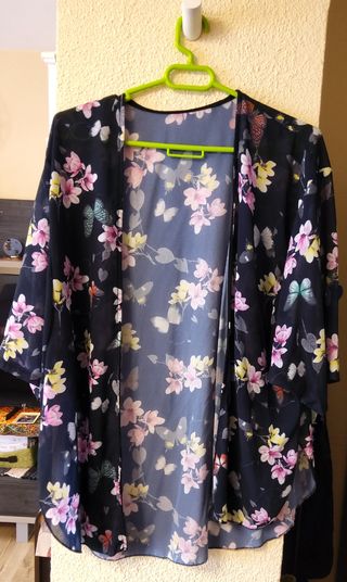 Blusa estampada talla 3 XL.
