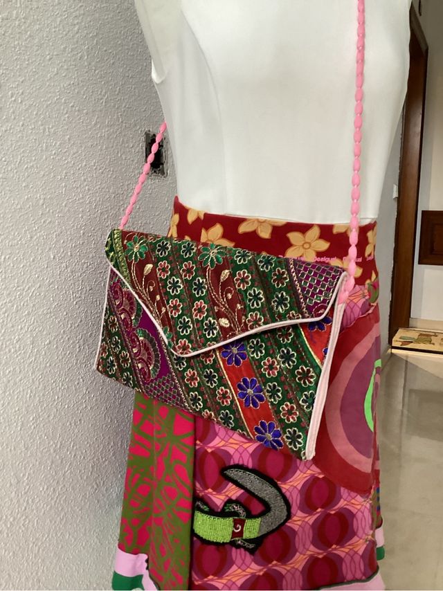 Falda y bolso Desigual multicolor