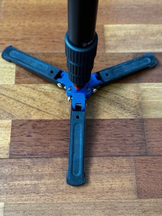 Monopie Benro Trípode + Cabeza fluida S2