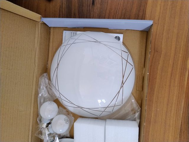 Plafoniera moderna a soffitto