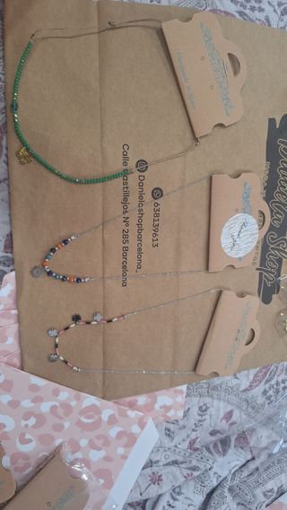 Collares bisutería
Anillos bisutería