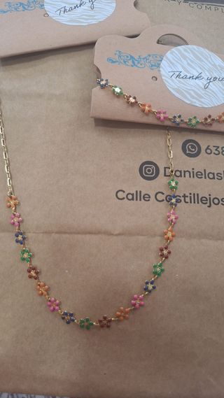 Collares bisutería
Anillos bisutería