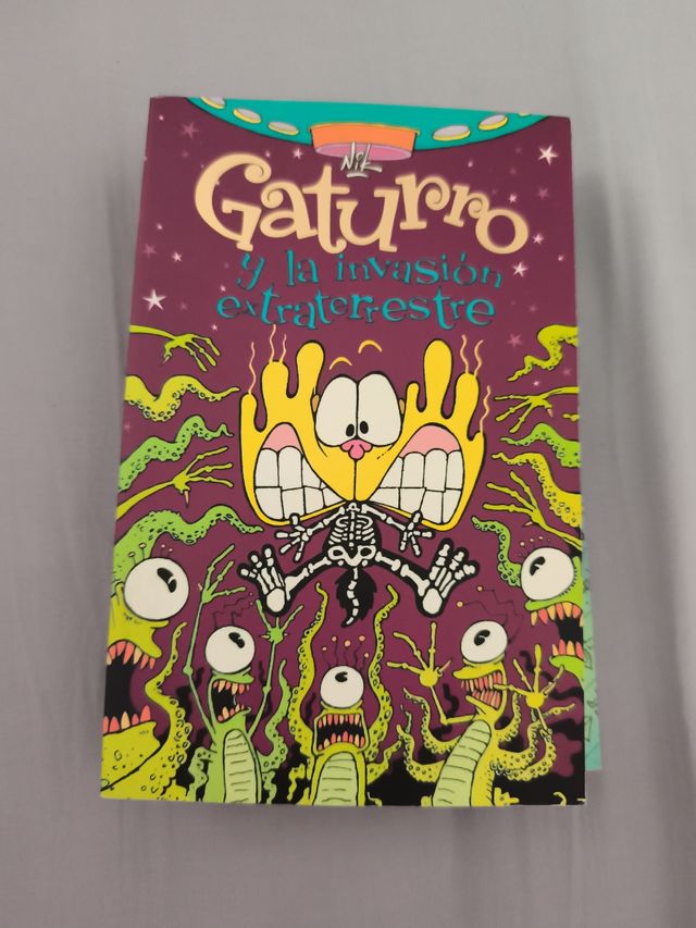 Libros juveniles de Gaturro (2, 3 y 4)