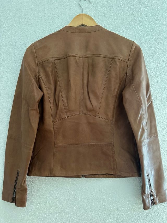 Cazadora cuero Naf Naf