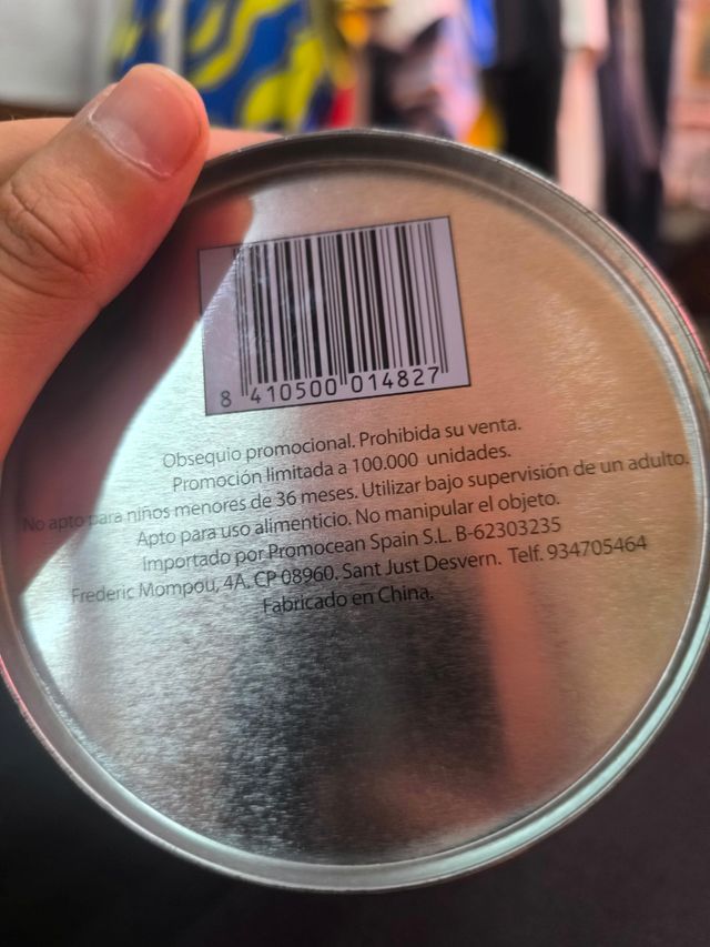 Lata Danone vintage para galletas