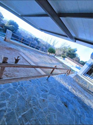 CASA EN BARCELONA - VENTA