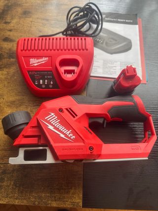 Cepilladora Milwaukee M12: Brushless