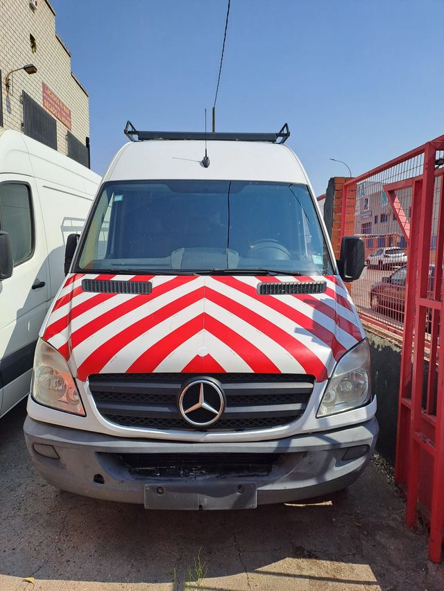 Mercedes benz sprinter L2 H3 2011 306000km