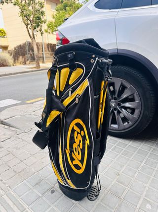 Bolsa golf Yes! negra y amarilla