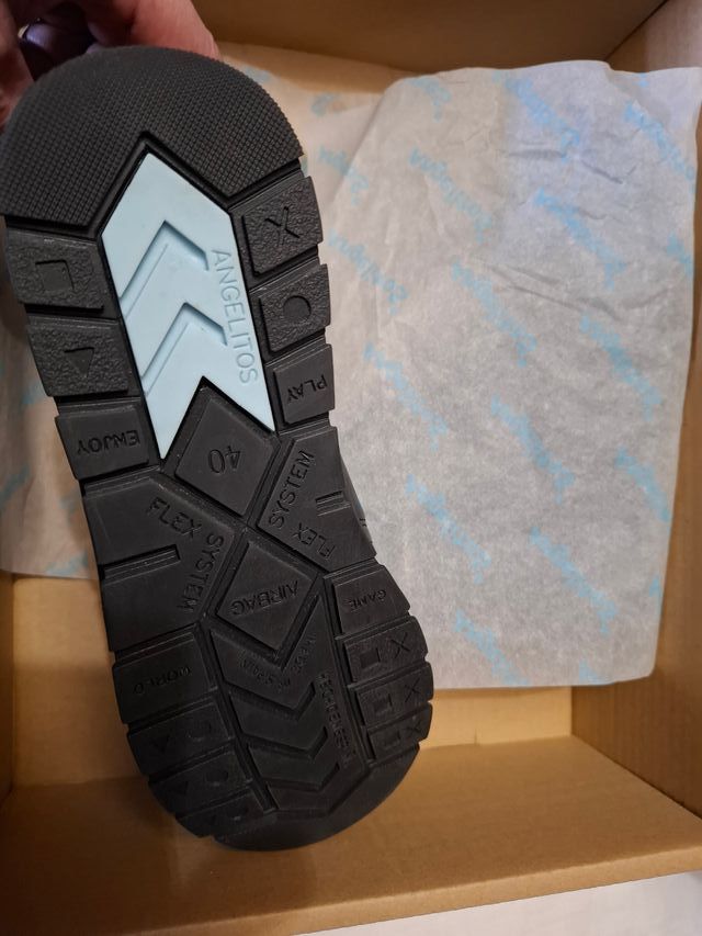 Botines negros talla 40