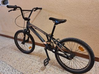 Bicicleta BMX Monty 139
