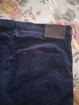 Pantalones Lee