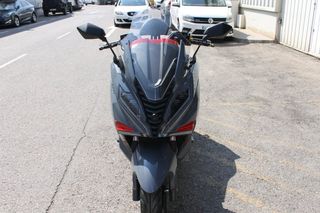 MITT 330 GT-MAX Scooter