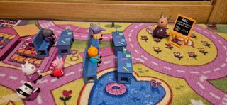 Colegio Peppa Pig - Figuras