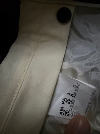 Traje gris a rayas a estrenar XL. Regalo corbata.