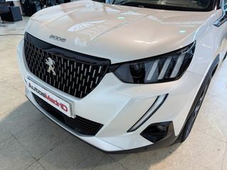Peugeot 2008 GT Line Puretech 130 S&S BVM6