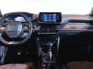 Peugeot 2008 GT Line Puretech 130 S&S BVM6