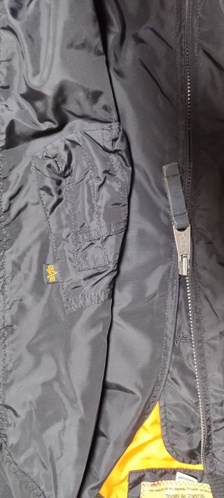 Chaqueta Alpha Industries M negra