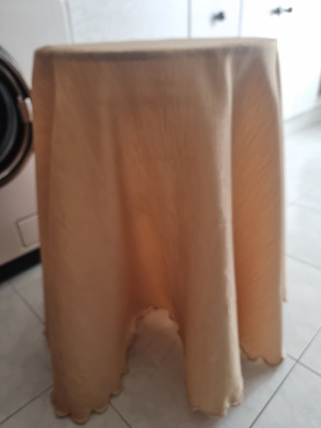 Mesa redonda madera - marrón regalo funda de tela.