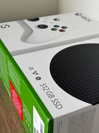 Xbox Series S blanca 512GB + mando