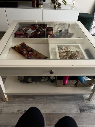 Mesa centro IKEA con cristal
