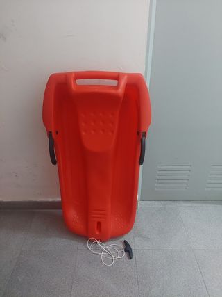 Trineo infantil rojo c/frenos