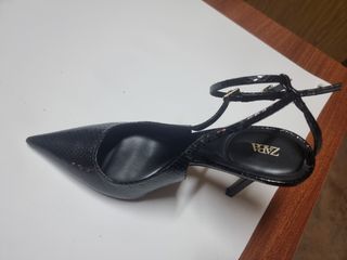 Tacones Zara negros | serpiente