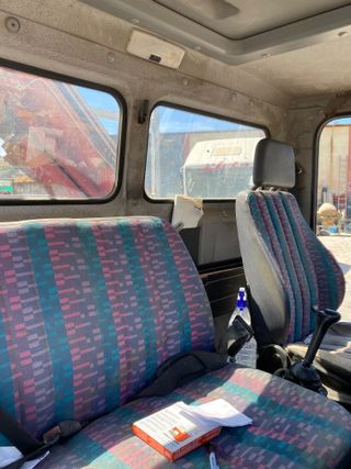 CAMIÓN GRÚA MERCEDES BENZ