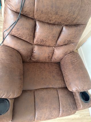 Sillón reclinable eléctrico marrón