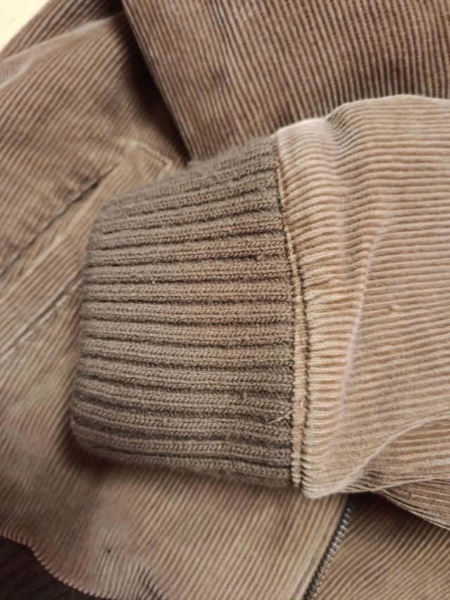 Cazadora pana marrón con capucha 12 años..