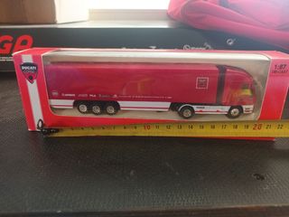 Camión Ducati Corse IVECO 1:87