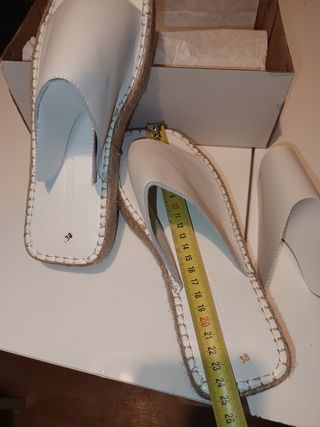 Sandalias Bonateks blancas, talla 38