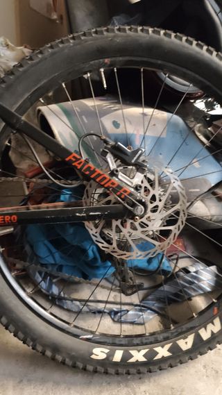 Bicicleta Enduro Mondraker