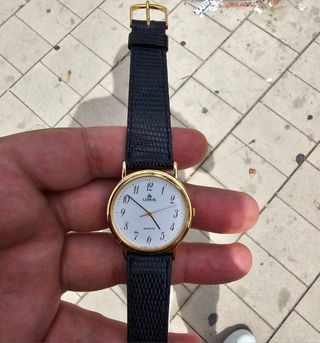 Reloj Lorus cuarzo dorado