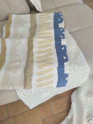 Trapunta matrimoniale beige e blu