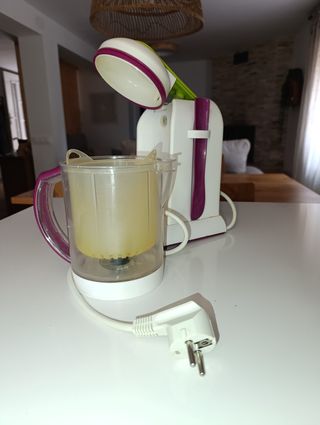 Beaba Babycook - Vaporera y trituradora.