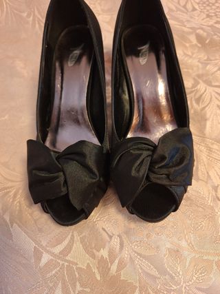 Zapatos tacón negros