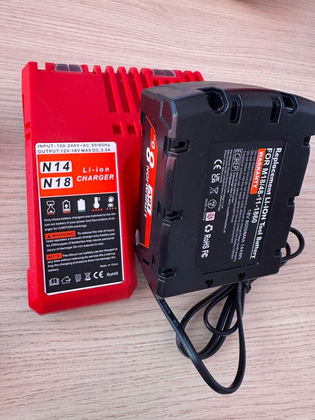 Llave de impacto milwaukee + 2 baterias + cargador