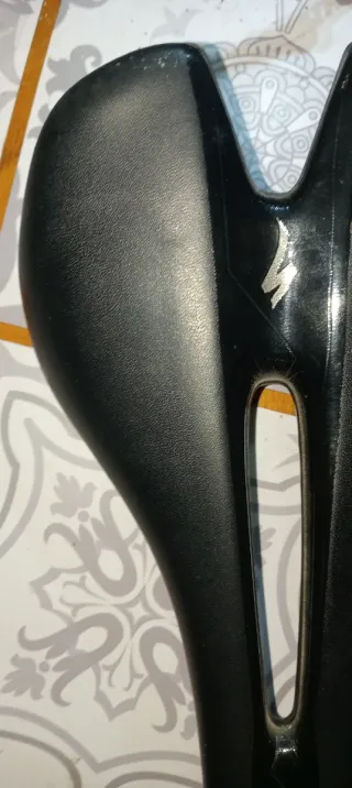 Sillín bici Specialized Toupe 143.